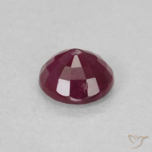 Rubis Rouge foncé naturelle Tour, 0.28 ct, SI