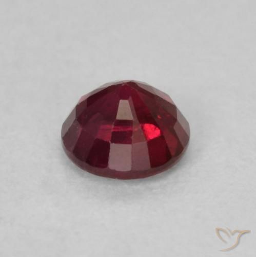 Rubis Rouge foncé naturelle Tour, 0.31 ct, SI
