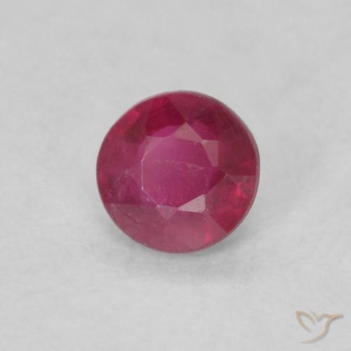 Rubis Rouge foncé naturelle Tour, 0.21 ct, VS