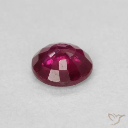 Rubis Rouge foncé naturelle Tour, 0.23 ct, SI-I1