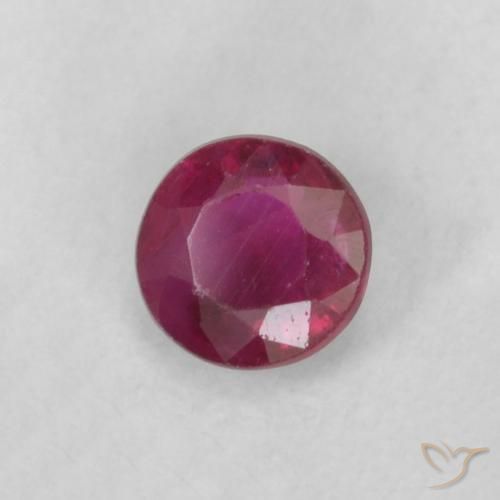 Rubis Vin rouge profond naturelle Tour, 0.21 ct, VS-SI