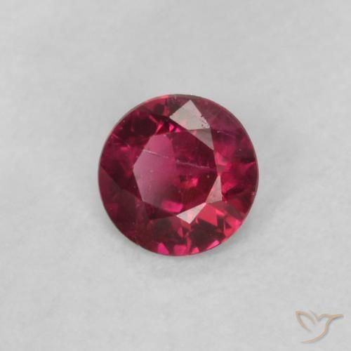 Rubis Rouge moyen naturelle Tour, 0.17 ct, VS-SI