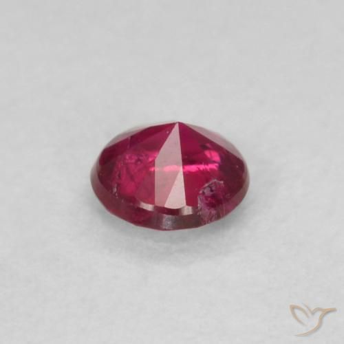 Rubis Vin rouge profond naturelle Tour, 0.18 ct, VS-SI