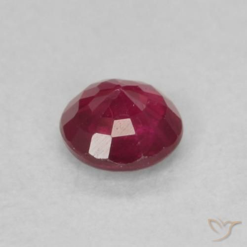 Rubis Medium Dark-Red naturelle Tour, 0.21 ct, VS