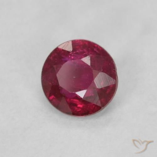 Rubis Rouge moyen naturelle Tour, 0.21 ct, VS
