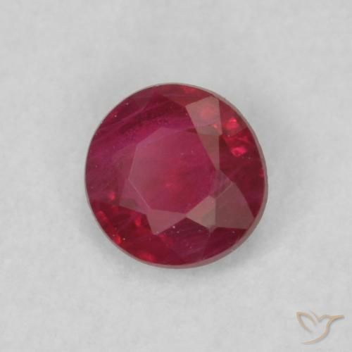 Rubis Rouge foncé naturelle Tour, 0.18 ct, VS-SI