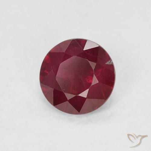 Rubis Rouge foncé naturelle Tour, 0.24 ct, SI-I1