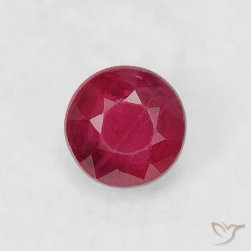 Rubis Rouge foncé naturelle Tour, 0.22 ct, VS