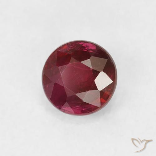 Rubis Rouge foncé naturelle Tour, 0.36 ct, VS