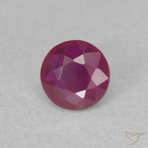 Rubis Violet rougeâtre naturelle Tour, 0.25 ct, SI