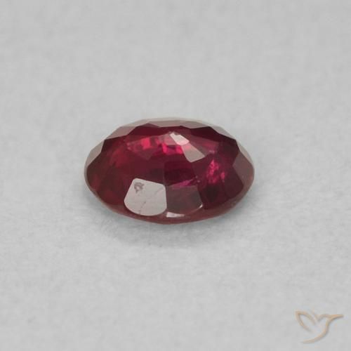 Rubis Rouge moyen naturelle Tour, 0.22 ct, SI