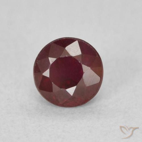 Rubis Rouge foncé naturelle Tour, 0.36 ct, SI
