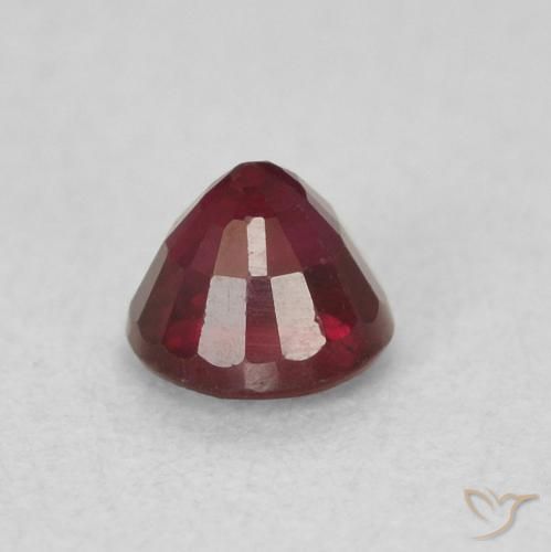 Rubis Rouge foncé naturelle Tour, 0.36 ct, SI