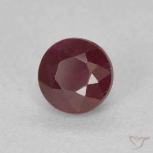 Rubis Rouge foncé naturelle Tour, 0.36 ct, SI