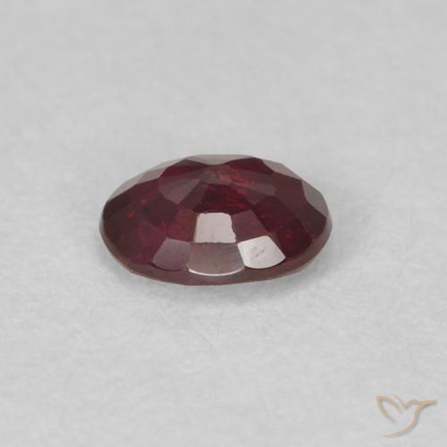 Rubis Rouge foncé naturelle ovale, 0.39 ct, VS