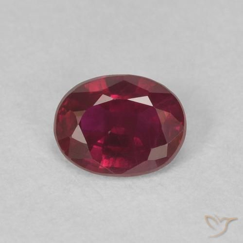 0.41ct Naturel Rouge foncé Rubis, ovale, VS