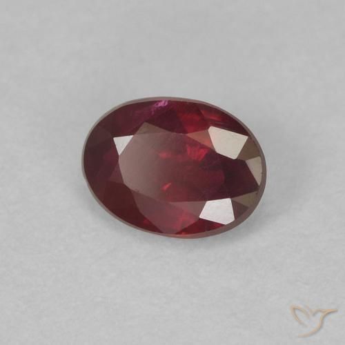 Rubis Rouge foncé naturelle ovale, 0.39 ct, VS