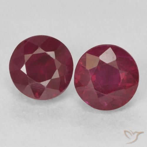 Shop natural 0.72ct Rouge foncé Rubis gems, Tour, from Myanmar at GemSelect. In stock, global shipping!
