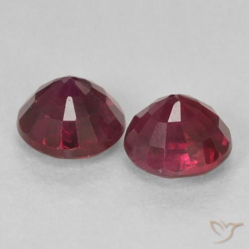 Shop natural 0.73ct Rouge foncé Rubis gems, Tour, from Myanmar at GemSelect. In stock, global shipping!