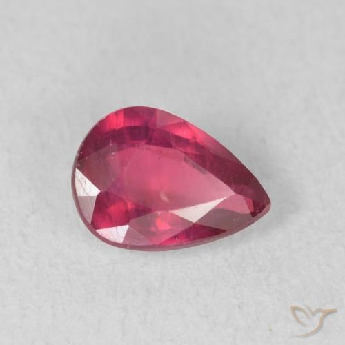 Rubis Rouge léger naturelle En forme de poire, 0.90 ct, VS