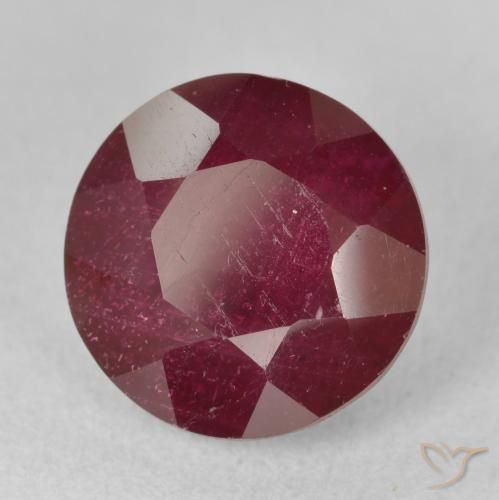 Rubis Rouge foncé naturelle Tour, 5.73 ct, VS-SI