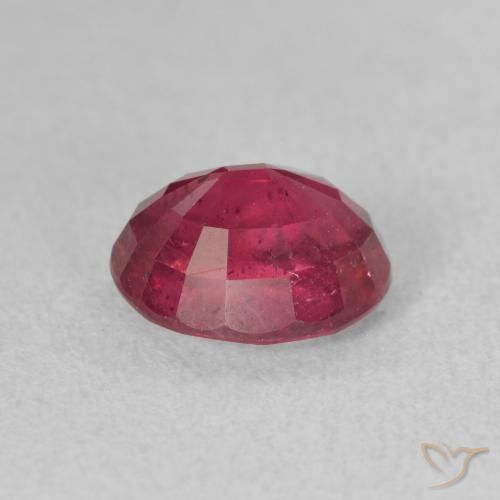 Rubis Rouge sang naturelle ovale, 2.10 ct, VS-SI