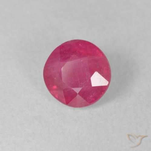 Rubis Rouge moyen naturelle Tour, 1.48 ct, VS-SI