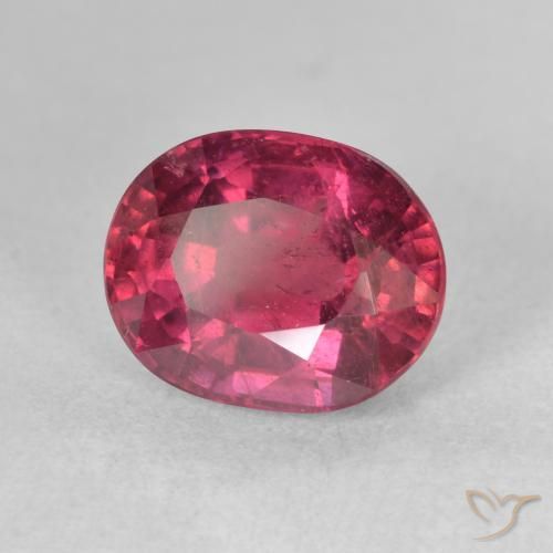 Rubis Rouge moyen naturelle ovale, 4.54 ct, VS-SI