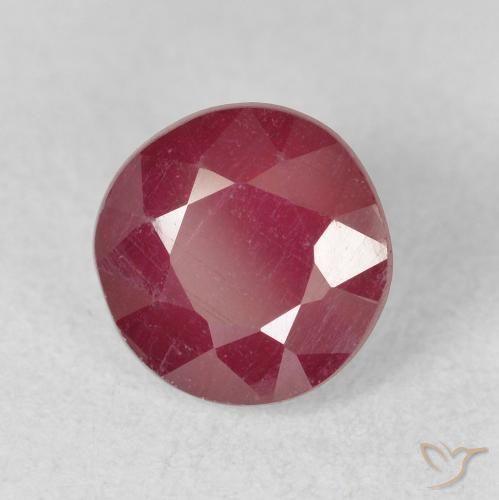 Rubis Cramoisi profond naturelle Tour, 2.67 ct, VS-SI