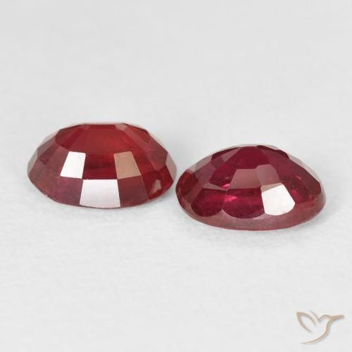 Shop natural 2.34ct Rouge foncé Rubis gems, ovale, from Mozambique at GemSelect. In stock, global shipping!