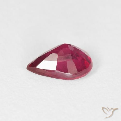 Rubis Rouge foncé naturelle En forme de poire, 0.89 ct, VS