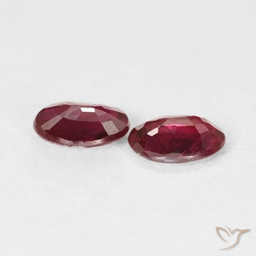 Shop natural 0.59ct Rouge foncé Rubis gems, ovale, from Myanmar at GemSelect. In stock, global shipping!