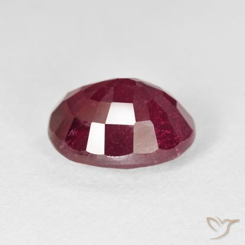 Rubis Rouge moyen naturelle ovale, 5.88 ct, VS