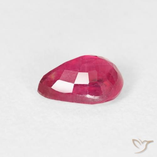 Rubis Rouge léger naturelle En forme de poire, 0.63 ct, VS-SI