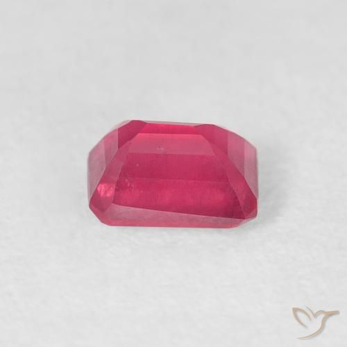 Rubis Rouge moyen naturelle Octogone / coupe Émeraude, 0.82 ct, VS