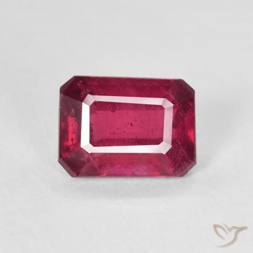 1.41ct Naturel Rouge Rosâtre Rubis, Taille émeraude, VS
