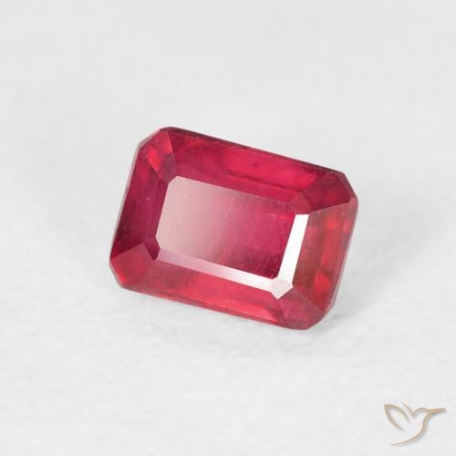 Rubis Rouge moyen naturelle Octogone / coupe Émeraude, 0.97 ct, VS