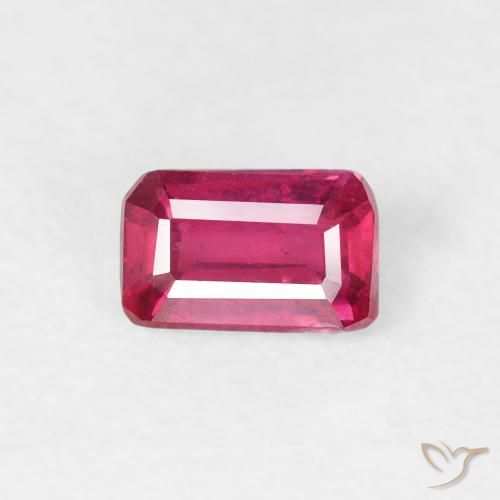 0.74ct Naturel Rouge léger Rubis, Taille émeraude, VS
