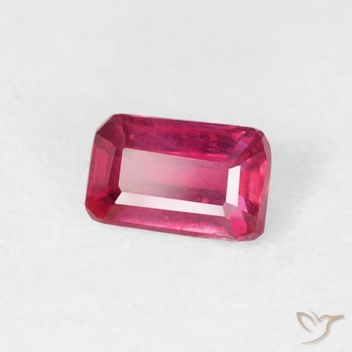Rubis Rouge léger naturelle Octogone / coupe Émeraude, 0.74 ct, VS
