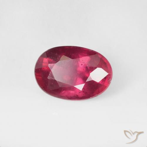 Rubis Cramoisi profond naturelle ovale, 0.76 ct, VS-SI