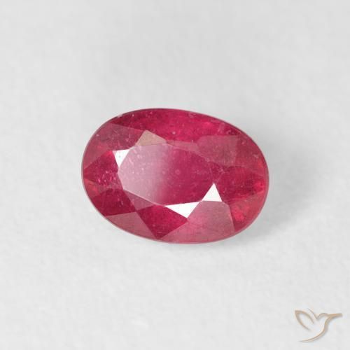 Rubis Rouge confiture naturelle ovale, 0.78 ct, VS-SI