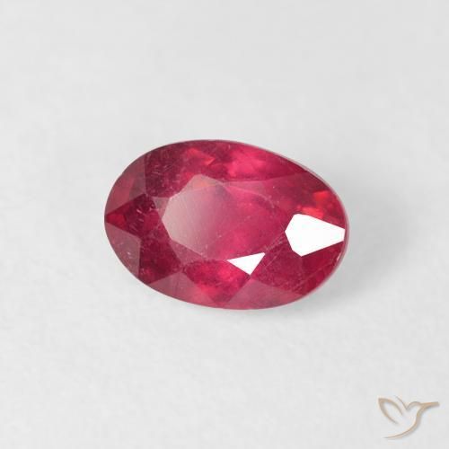 Rubis Rouge moyen naturelle ovale, 0.82 ct, VS-SI