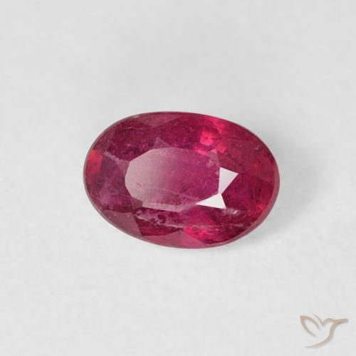 Rubis Rouge Rosâtre naturelle ovale, 0.58 ct, VS-SI