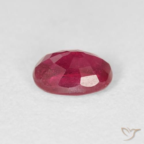 Rubis Rouge sang naturelle ovale, 0.77 ct, VS-SI