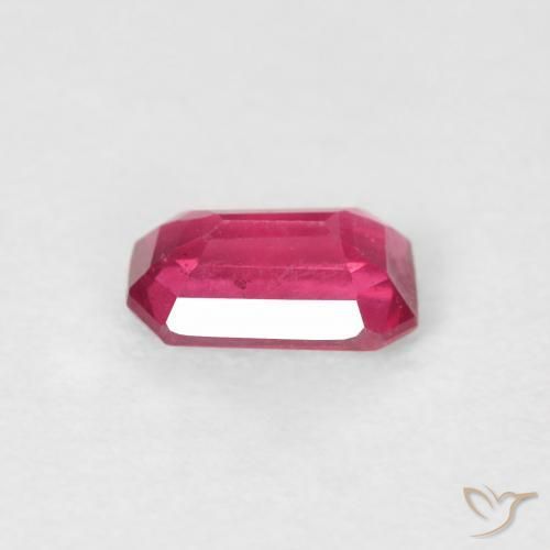 Rubis Rouge moyen naturelle Octogone / coupe Émeraude, 0.61 ct, VS