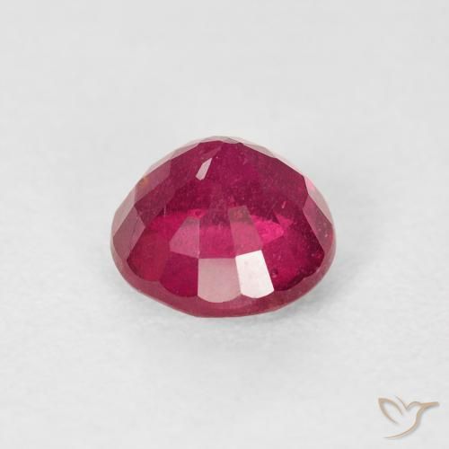 Rubis Rouge moyen naturelle Tour, 1.57 ct, VS-SI