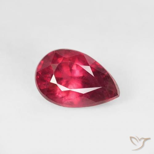 Rubis Cramoisi profond naturelle En forme de poire, 0.72 ct, VS-SI
