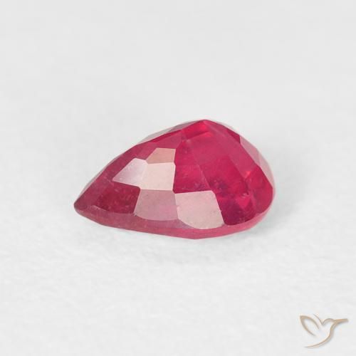 Rubis Rouge léger naturelle En forme de poire, 0.73 ct, VS-SI