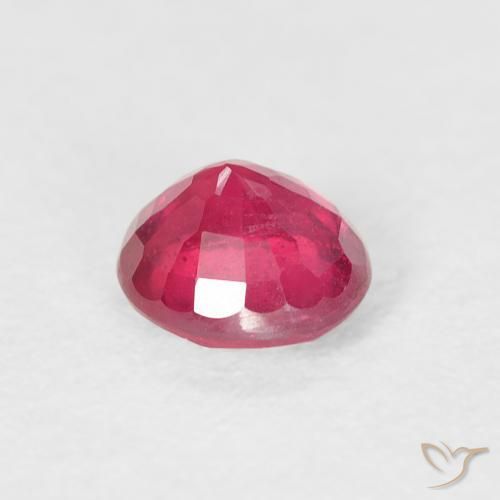 Rubis Rouge moyen naturelle Tour, 0.79 ct, VS