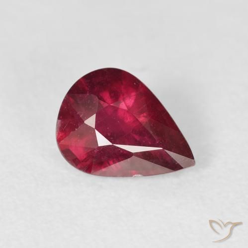 Rubis Rouge foncé naturelle En forme de poire, 1.44 ct, VS-SI